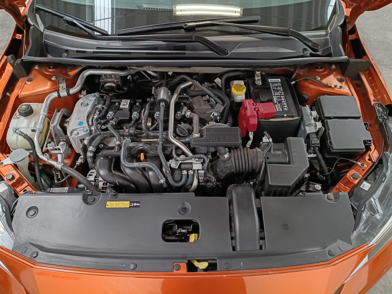 2023 Nissan SENTRA 4 PTS SR PLATINUM CVT AAC AUT ASTOS DEPORTIVOS BOSE PIEL NEGRA QC F LED RA-18