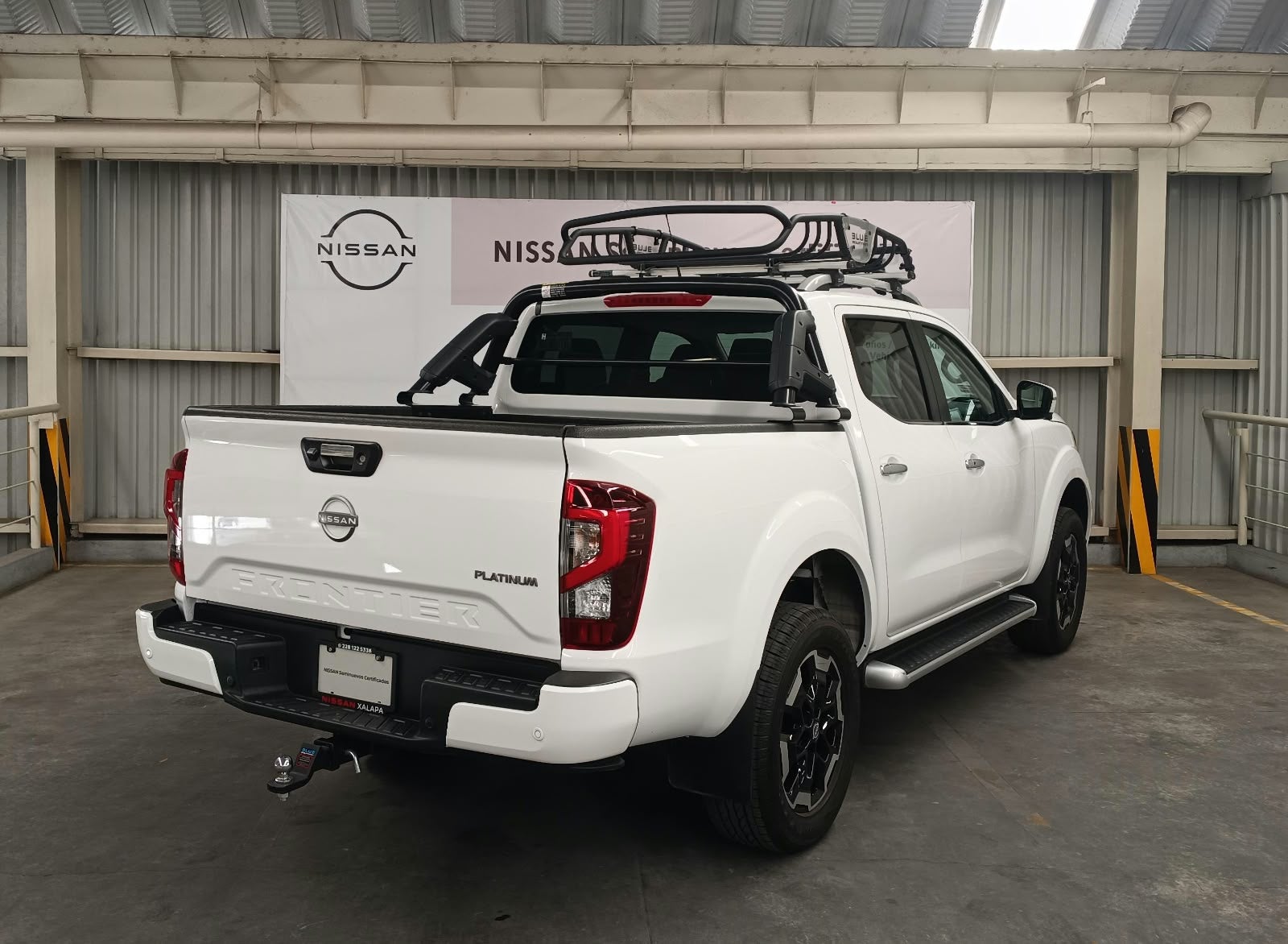 2025 Nissan FRONTIER 4P PLATINUM LE L42.5 AUT