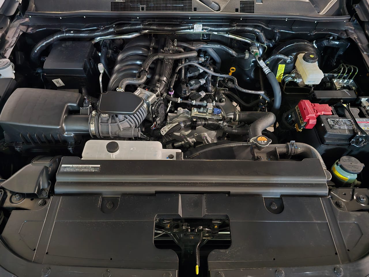 2024 Nissan FRONTIER 4P PLATINUM LE L42.5 AUT