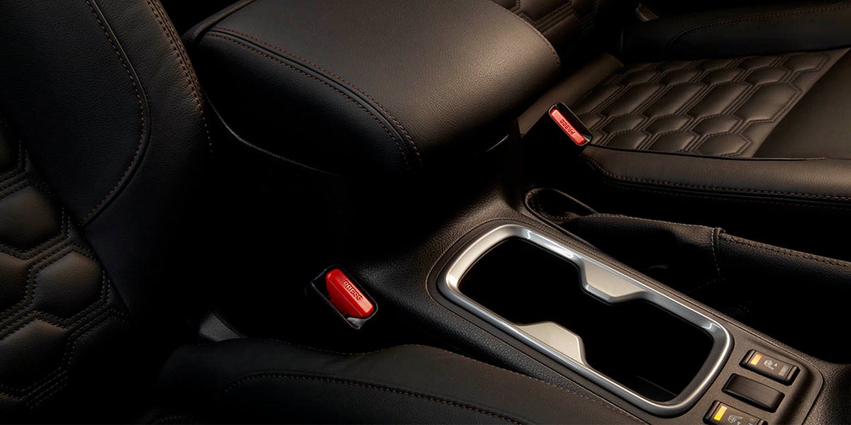 Nissan Frontier Interior4